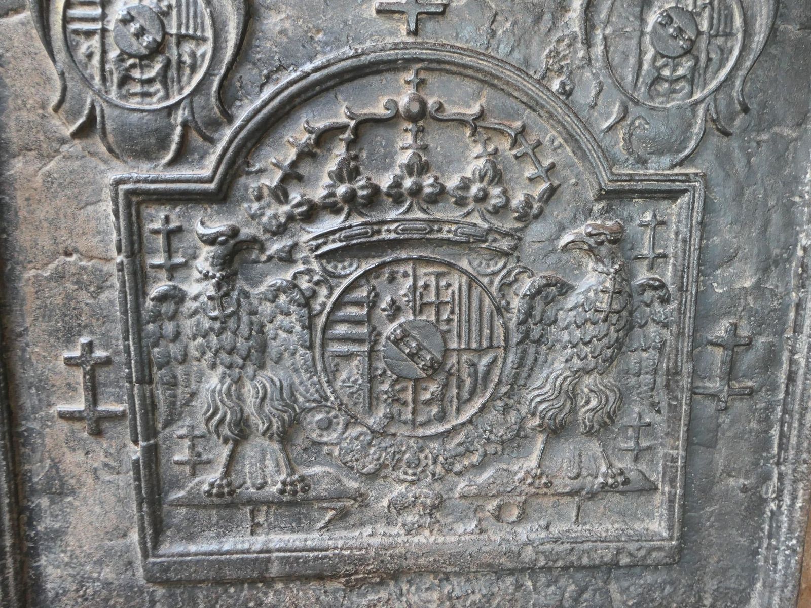 Antique French 'Arms Of Lorraine' Fireback / Backsplash, 17th Century photo vinterior