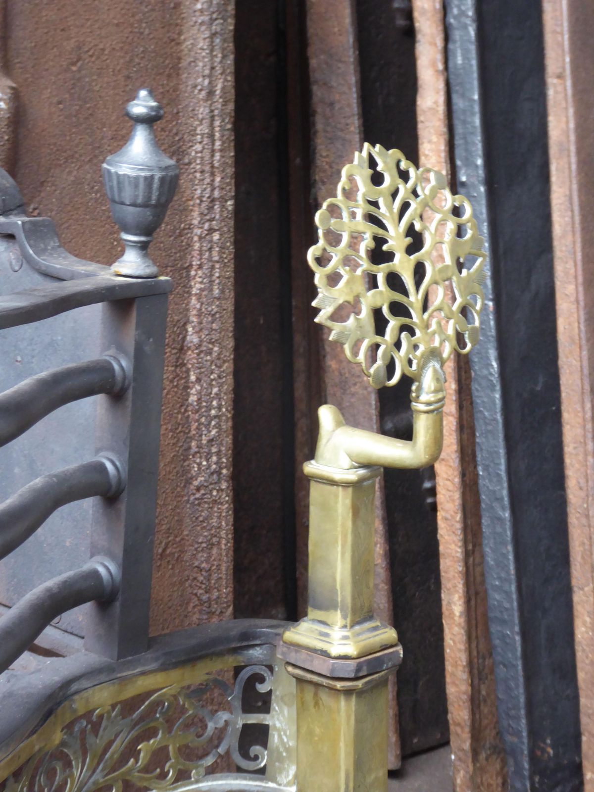 photo furniture Exquisite English Art Nouveau Fireplace Grate, Fire Grate