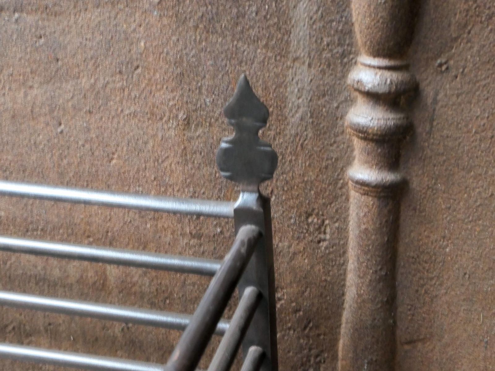 photo vintage Unique 18th Century Dutch Georgian Fireplace Grate Or Fire Grate