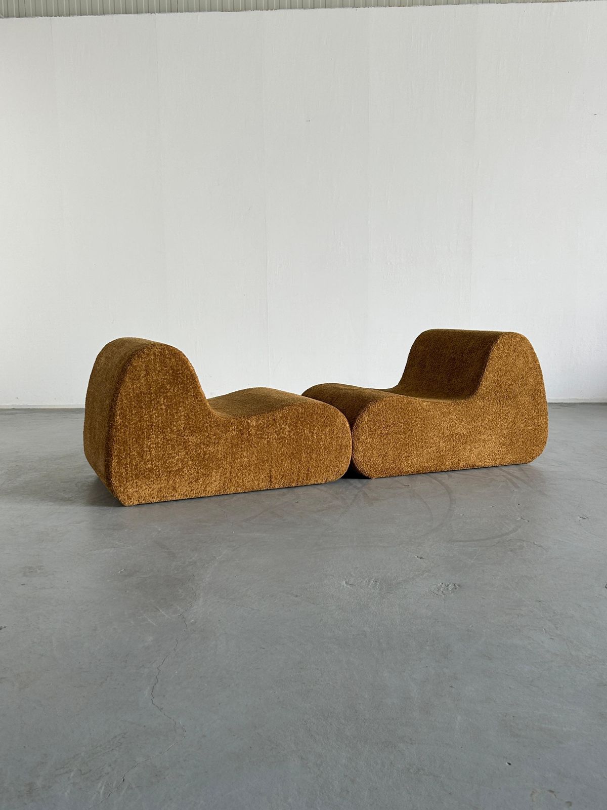 Pair Of Italian Mid Century Modern Lounge Chairs In Ochre Boucle, 1970s Italy photo vinterior