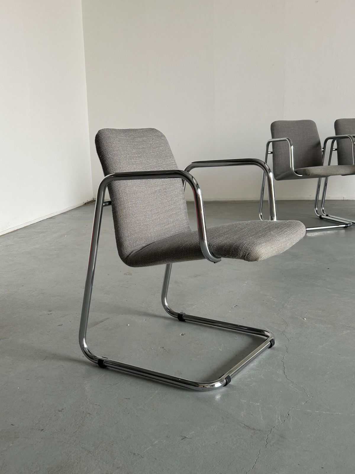 photo furniture 1 Of 6 Italian Space Age Chromed Tubular Steel Cantilever Lounge Armchairs, 70s