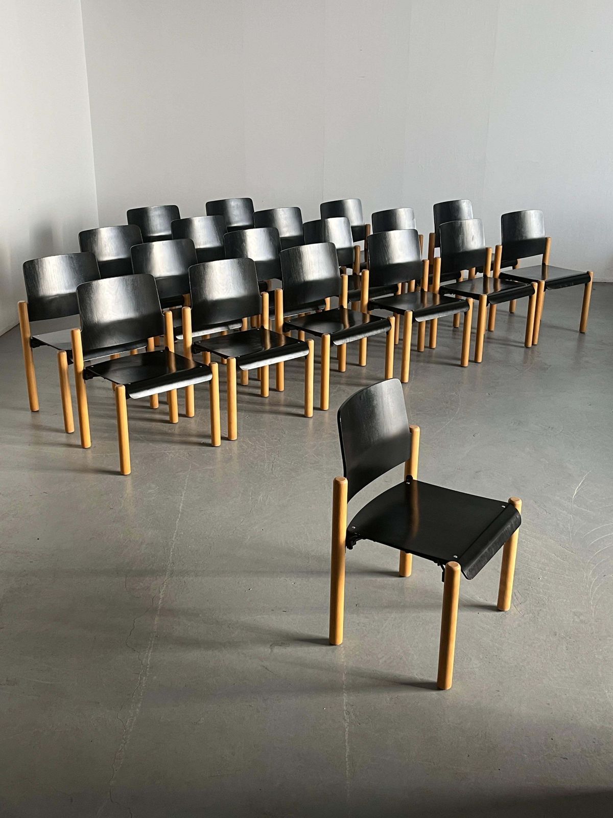 1 Of 20 Vintage Mid Century Stackable Dining Chairs By Froscher Sitform, 1990s photo Furniture