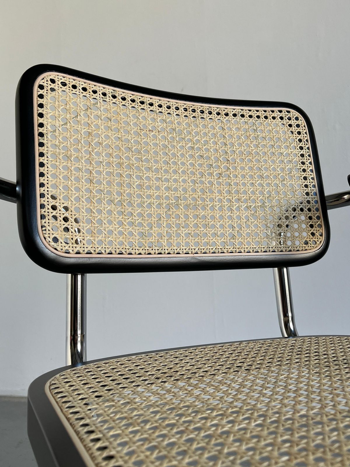 1 Of 8 Vintage Cesca Mid Century Cantilever Chair, Marcel Breuer B64, Early 00s photo Furniture