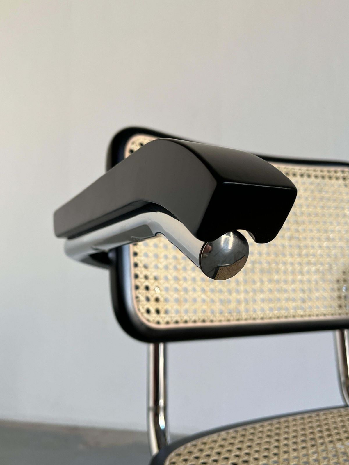 1 Of 8 Vintage Cesca Mid Century Cantilever Chair, Marcel Breuer B64, Early 00s photo 384.0