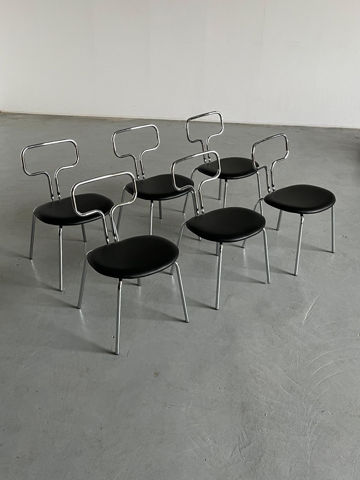 Bauhaus Design Curved Chrome Tubular Steel And Faux Leather Dining Chairs photo Furniture