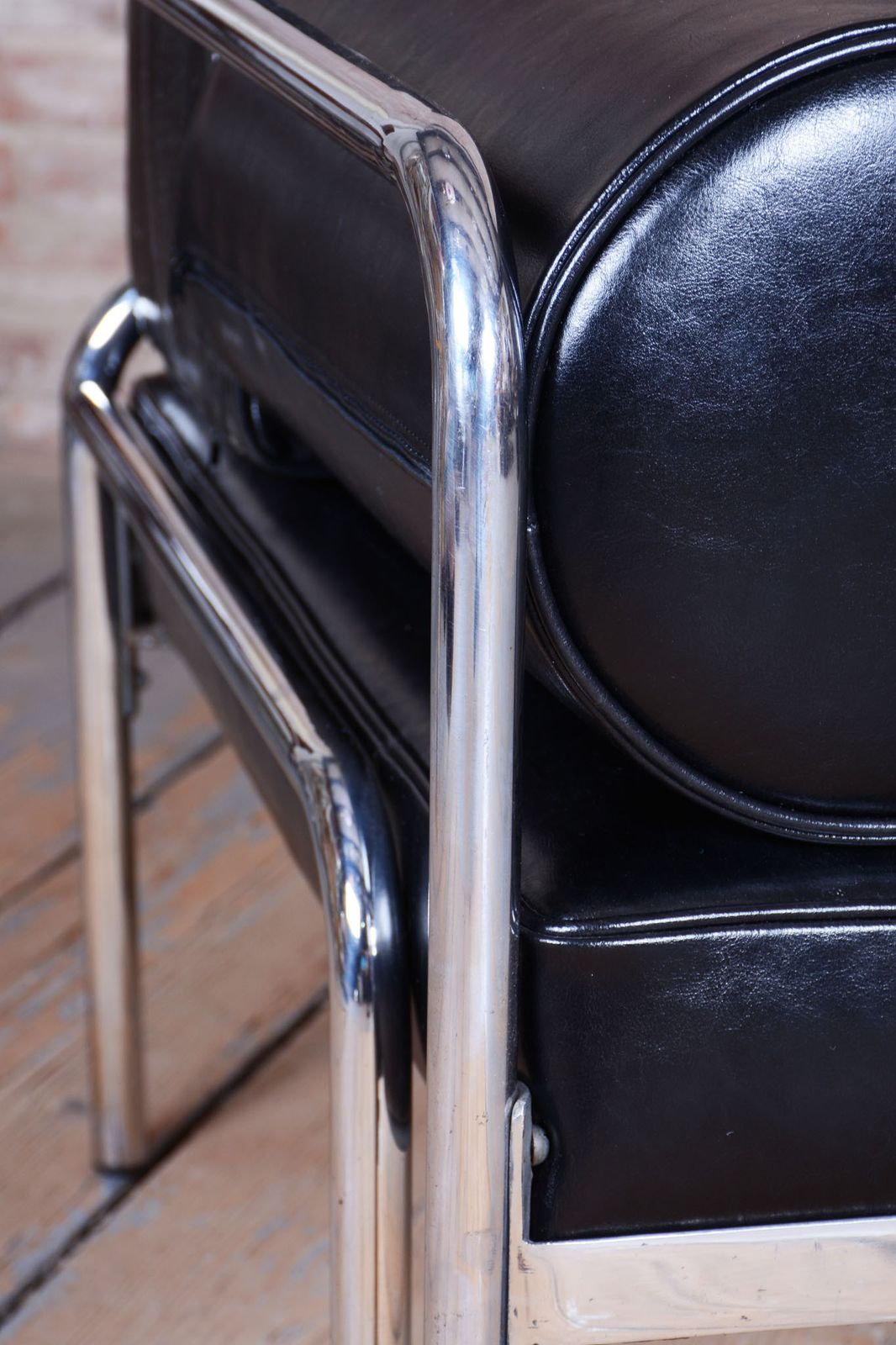 photo for sale Restored Bauhaus Sofa, Chrome Plated Steel, High Quality Leather, Czech, 1930s