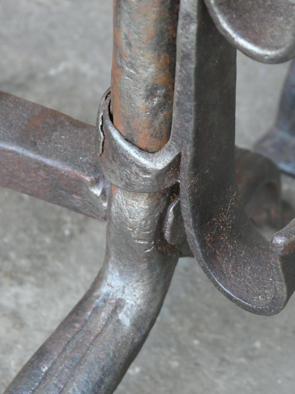 photo buy Large French 17th Century Gothic Andirons Or Landiers