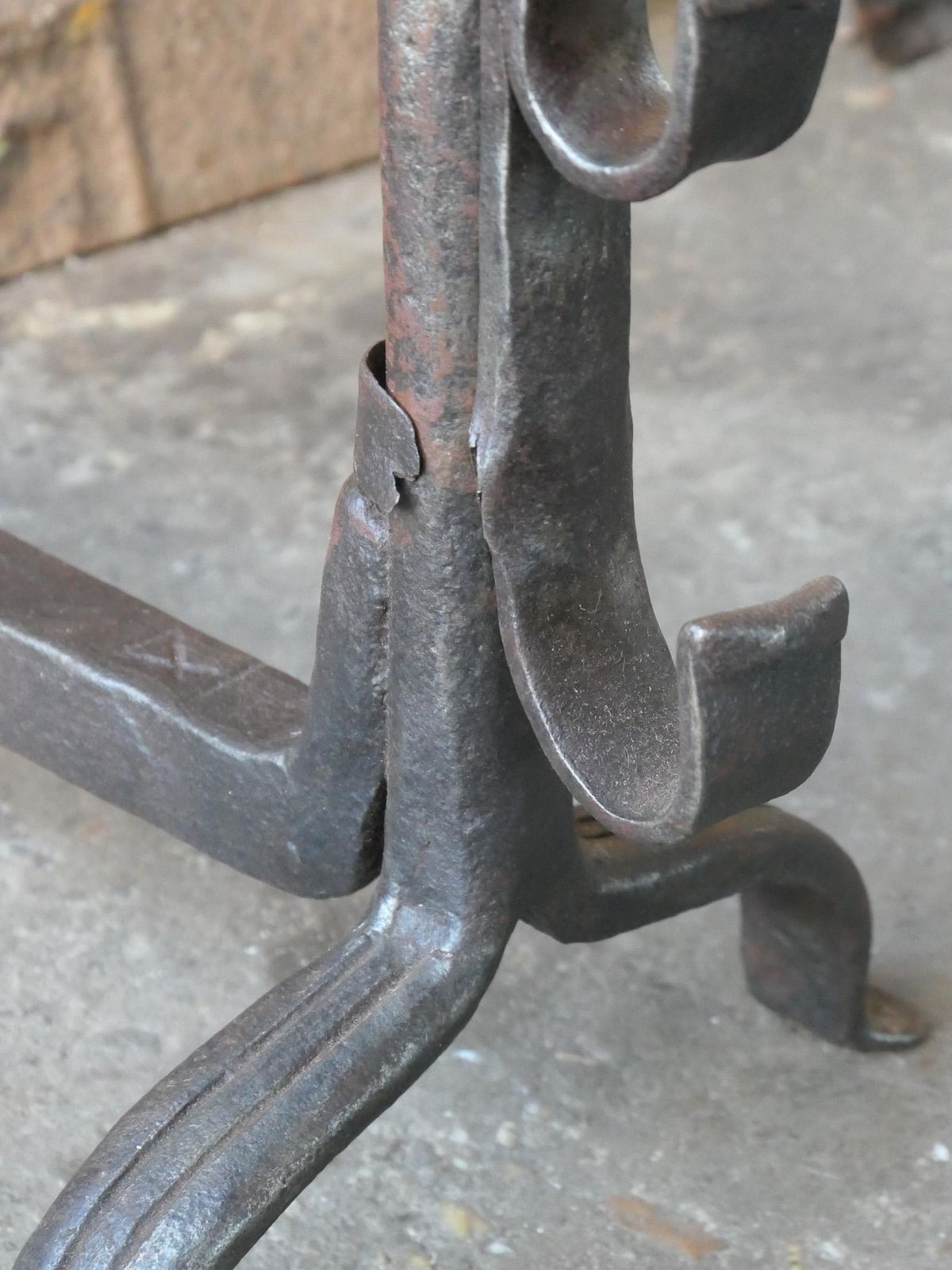 photo vintage Large French 17th Century Gothic Andirons Or Landiers