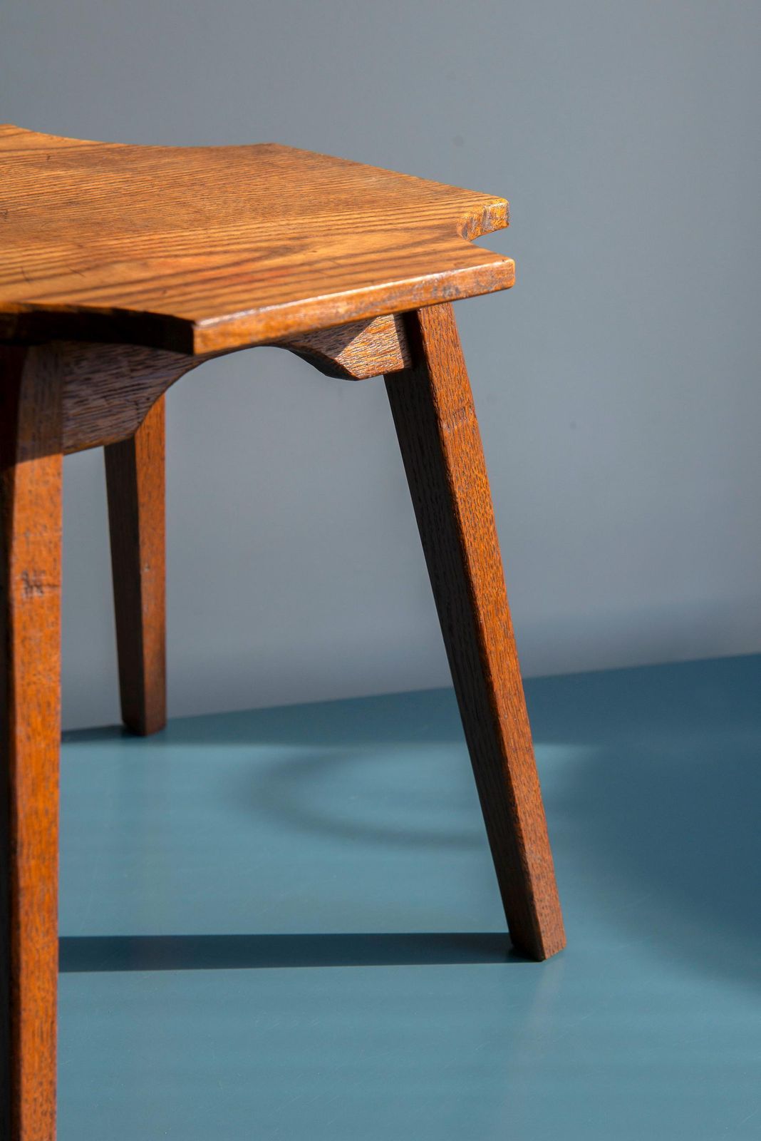 Table d'appoint en chêne, table basse Art déco, porte-plante en bois vintage, tabouret néerlandais, Amsterdam School Design photo 250.0