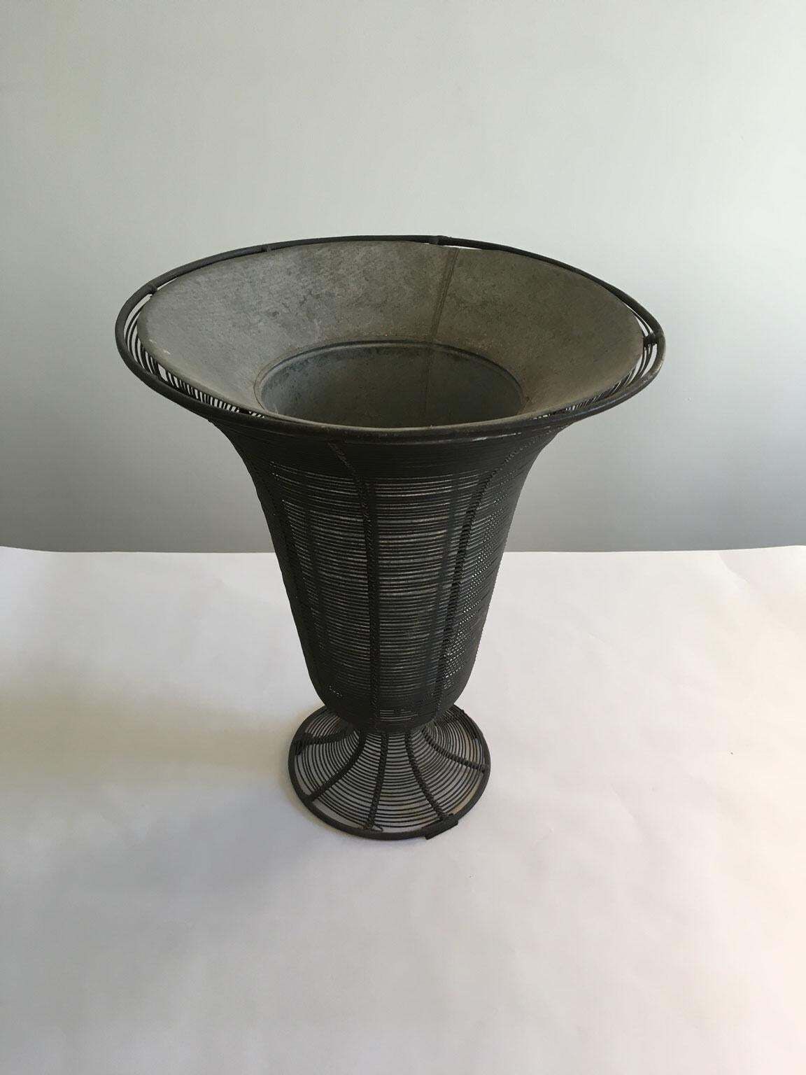 France Iron Wire Minimalist Vase And Planter Bowl photo for sale