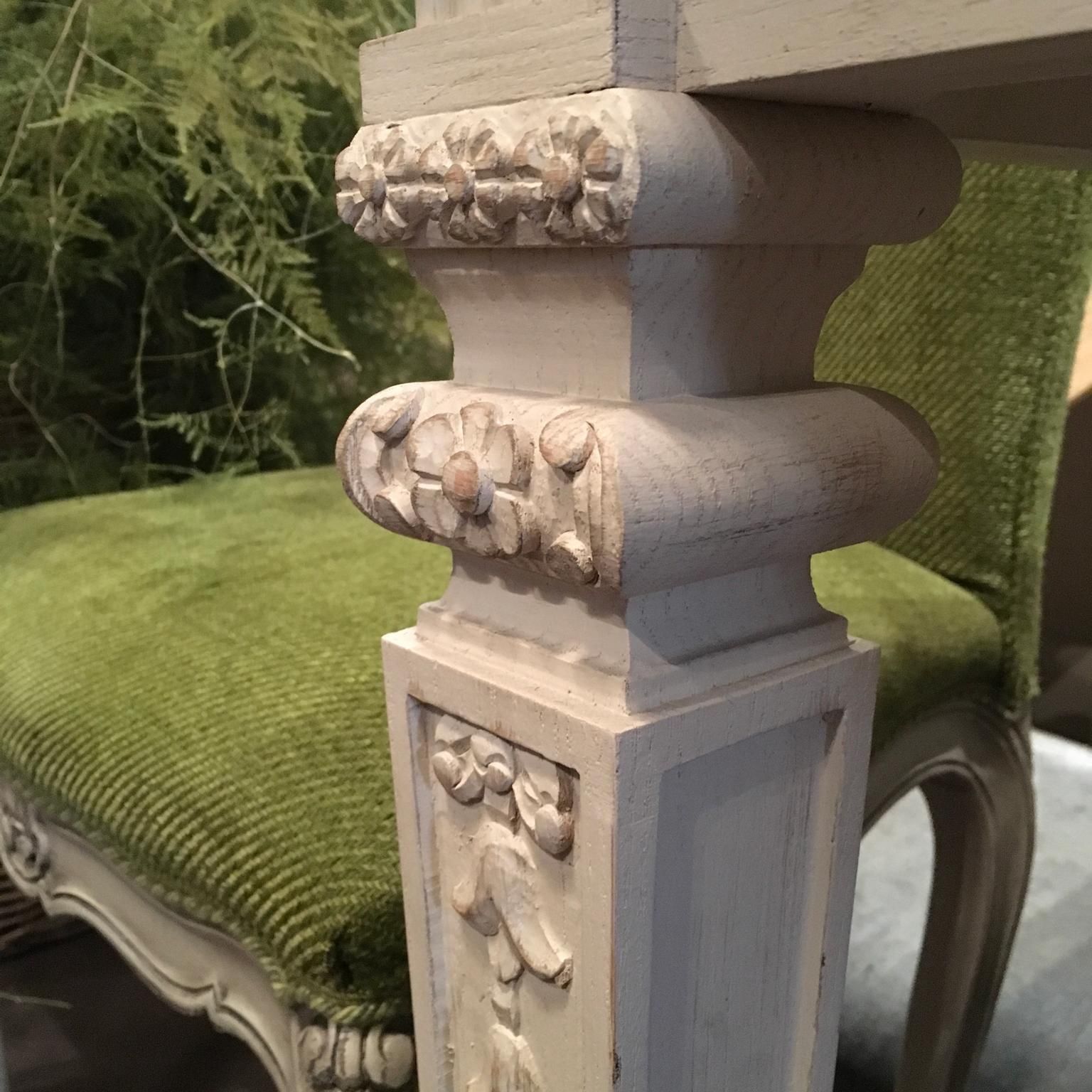 France French Provincial Style White Lacquered Wooden Dining Table photo 5529.0