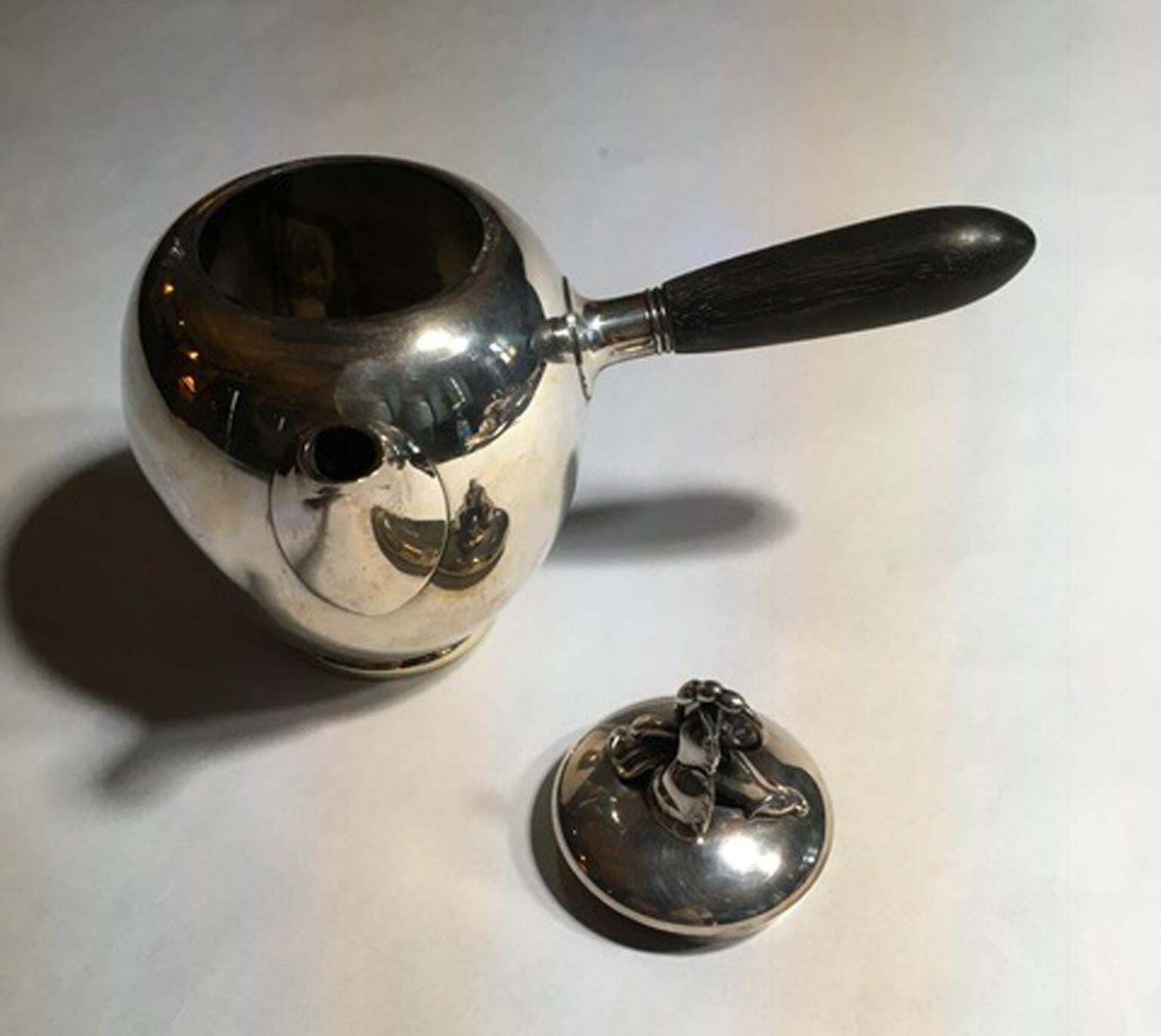 photo vintage Ghoram Early 20th Century New York Sterling Silver Chocolate Pot