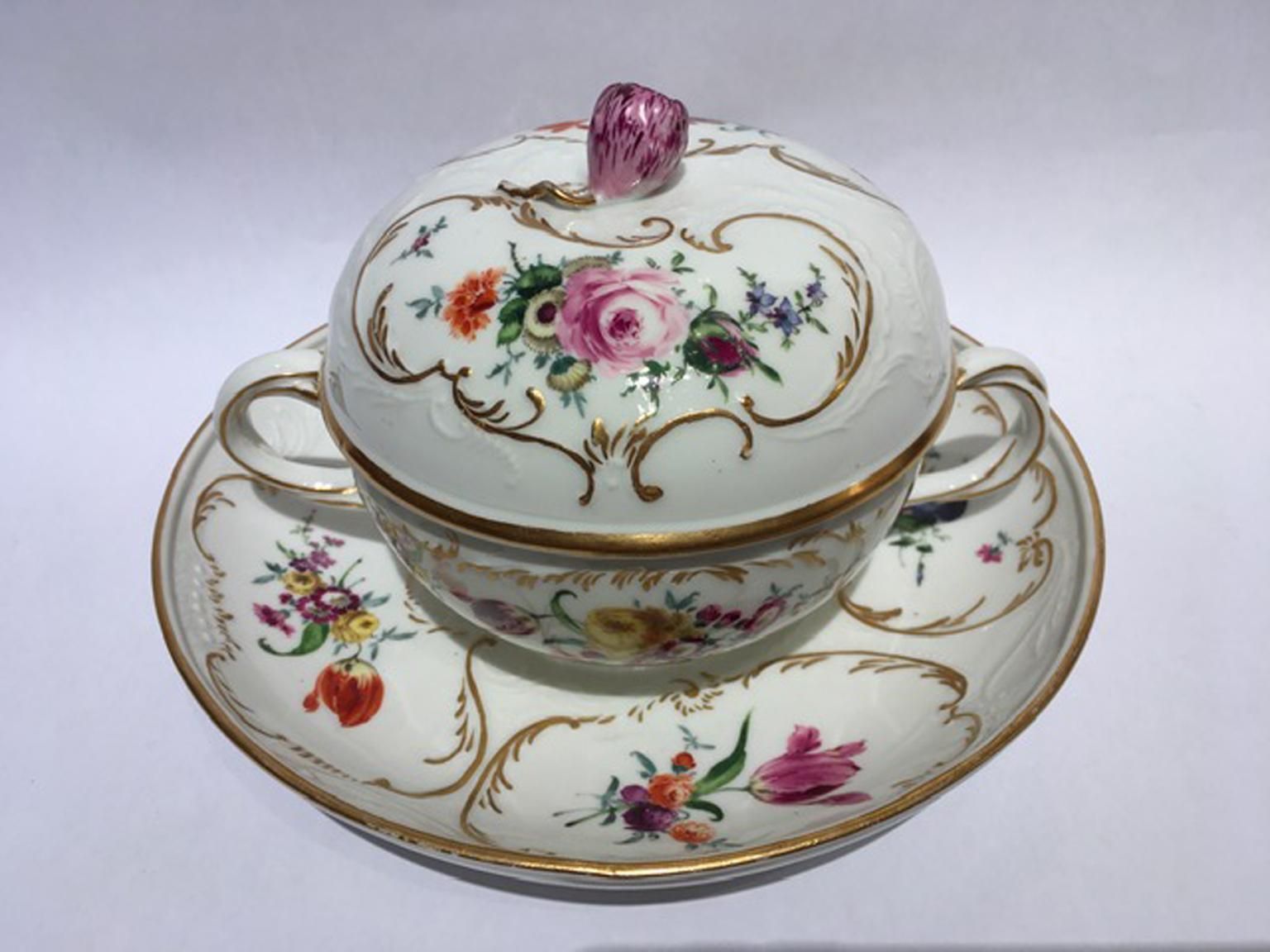Meissen Mid 19thcentury Golden Porcelain Covered Cup Multicolors Flower Drawings photo 2552.0