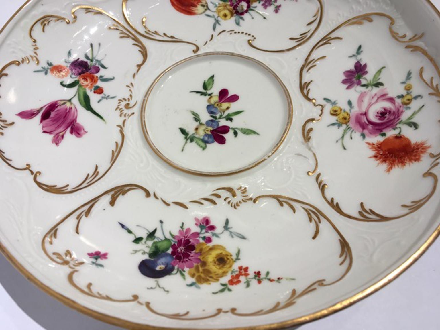 Home Decor Meissen Mid 19thcentury Golden Porcelain Covered Cup Multicolors Flower Drawings photo