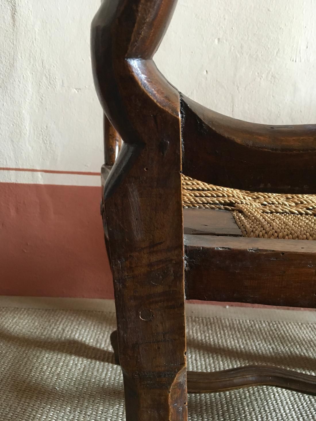 Venezia Mid 18th Century Baroque Hand Carved Walnut Armchair photo buy