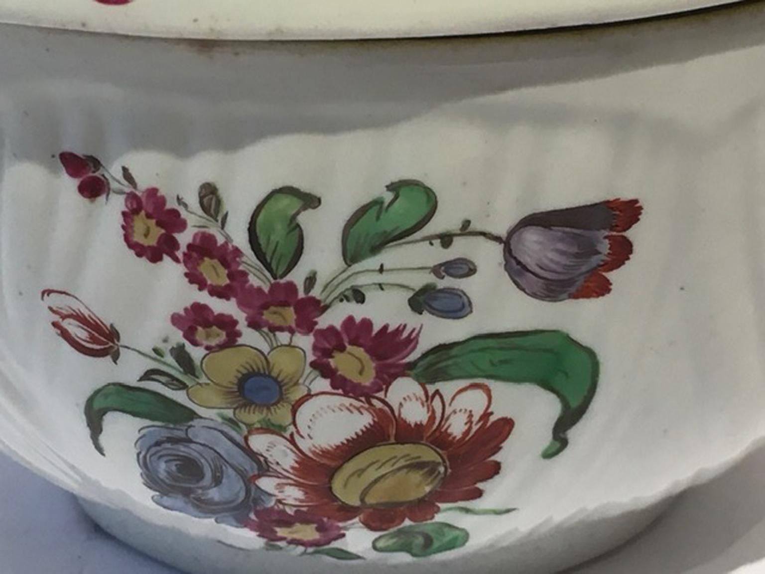 Italy 18th Century Richard Ginori Porcelain Covered Cup With Floral Drawings photo 1531.0