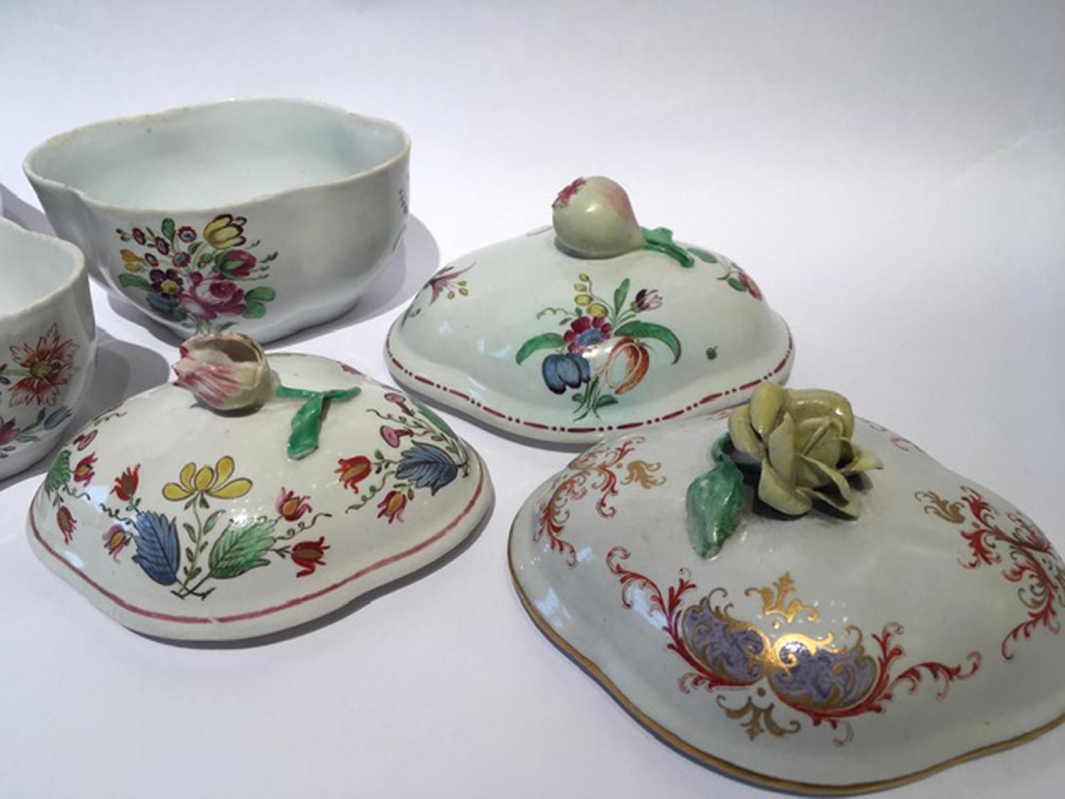 photo vinterior Italy Late 18th Century Richard Ginori Set 3 Porcelain Sugar Bowls Floral Decor