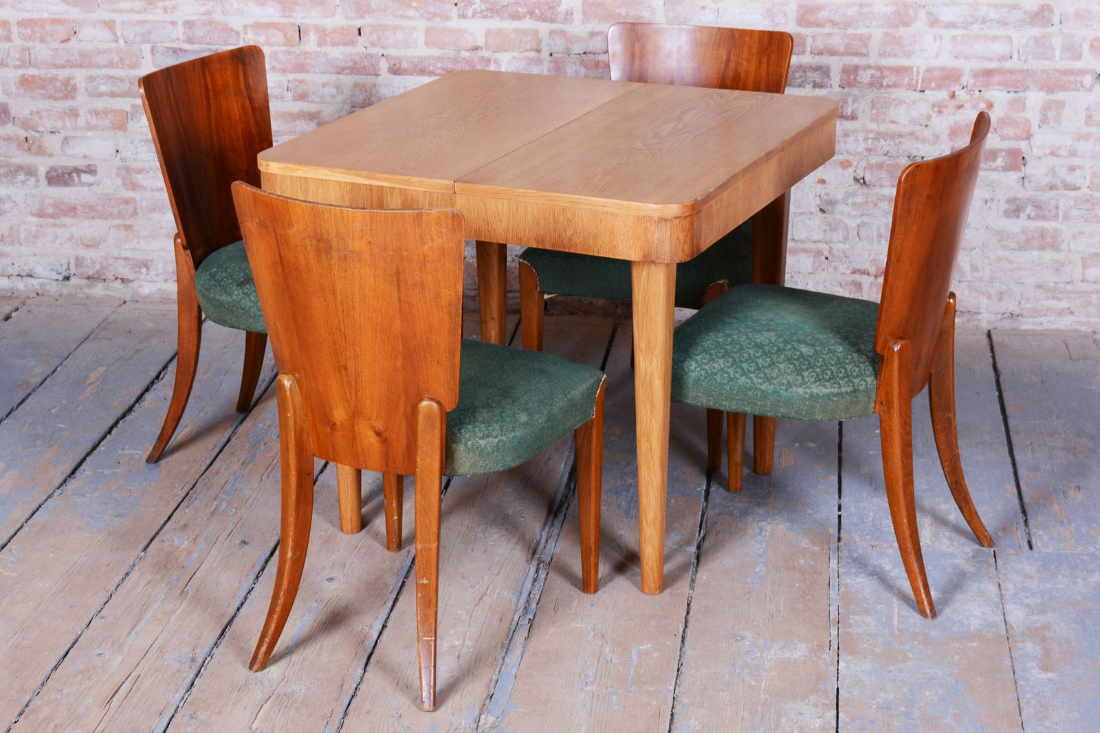 650.0 Extendable Art Deco Dining Table, By Jindřich Halabala, Up Závody, Czech, 1940s photo