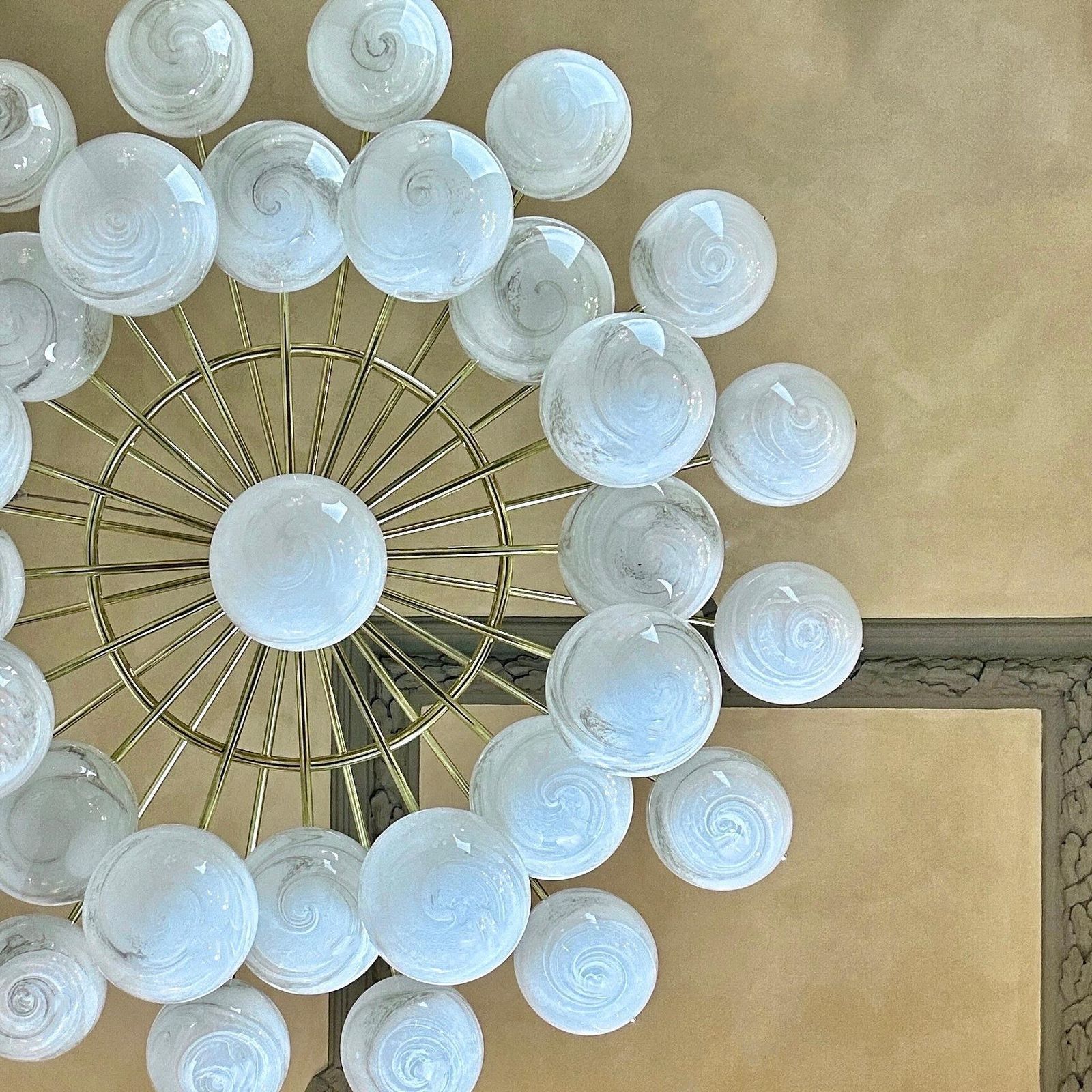 Late 20th Century Brass Double Tier Chandelier With Marbled Murano Glass Boules photo Lighting