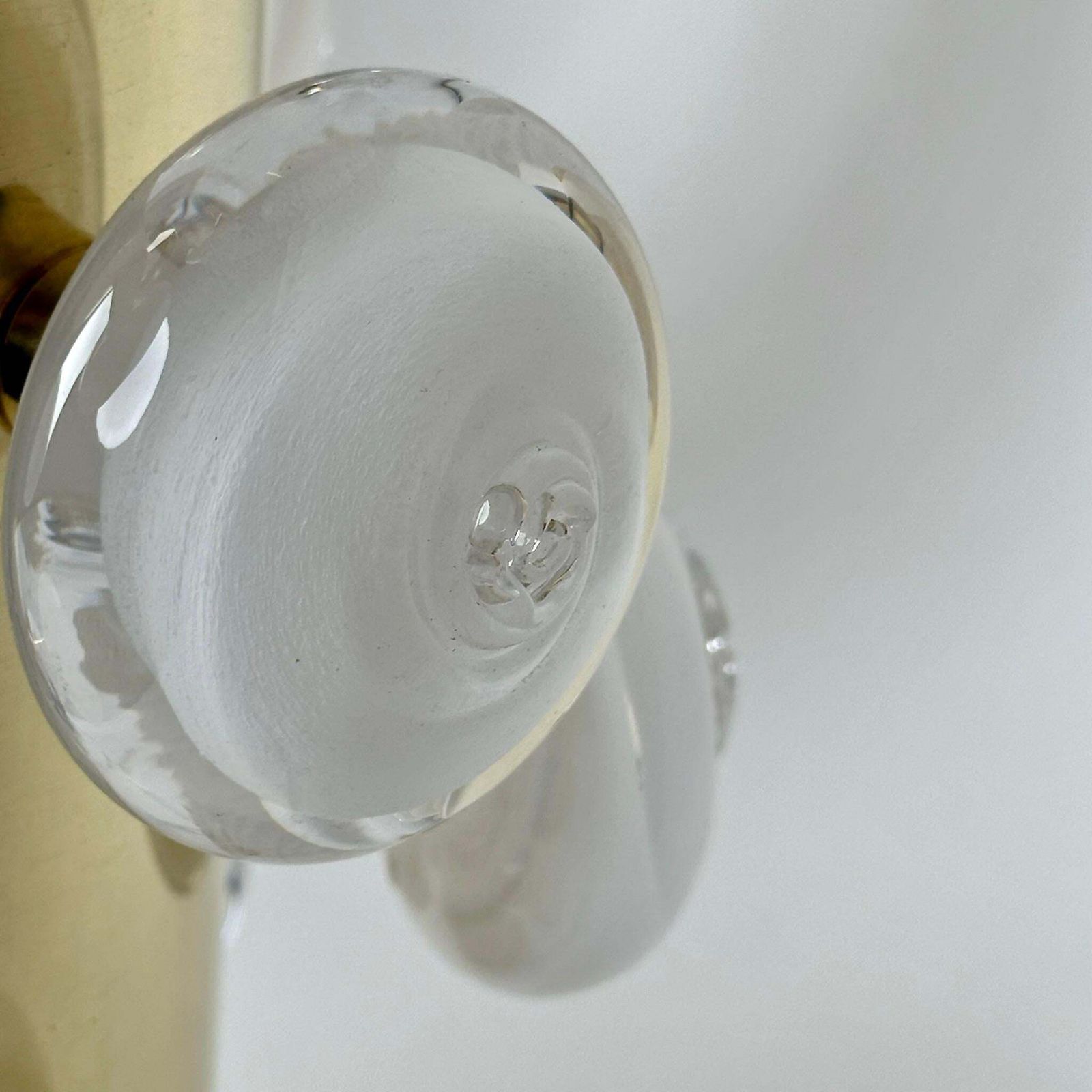 Late 20th Century Pair Of Brass & White Murano Art Glass Butttons Table Lamps photo vinterior