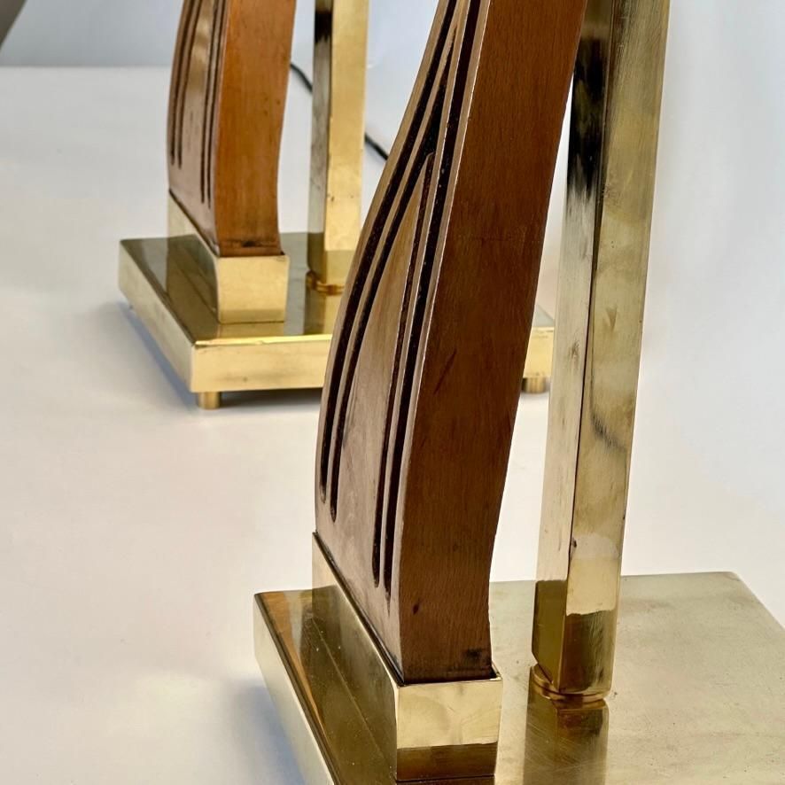Late 20th Century Pair Of Walnut, Brass & Faded Blown Murano Glass Table Lamps photo vinterior