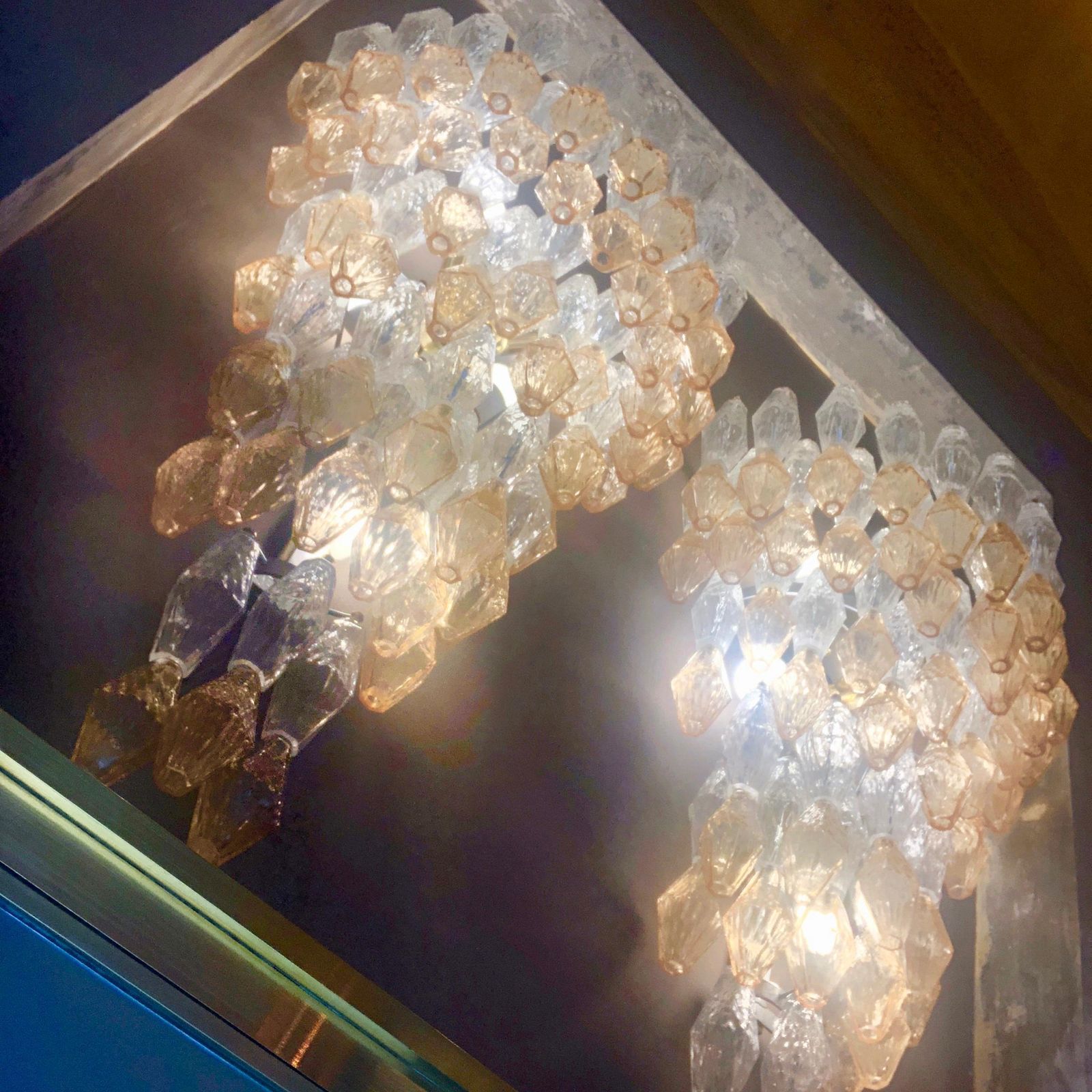 photo vinterior Late 20th Century Pair Of Transparent And Amber Polyhedrons Murano Glass Sconces