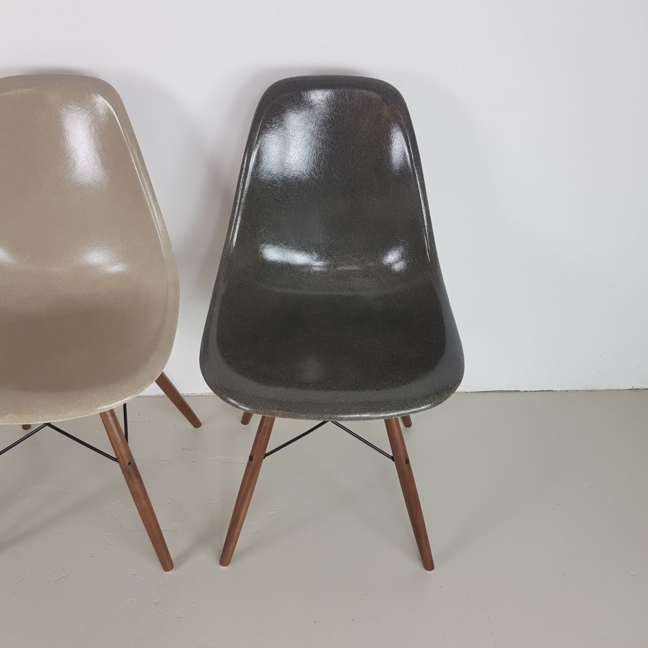 Eames Herman Miller Dsw Side Chairs In Monochrome   Black / Grey / Greige / Parchment photo 2338.83