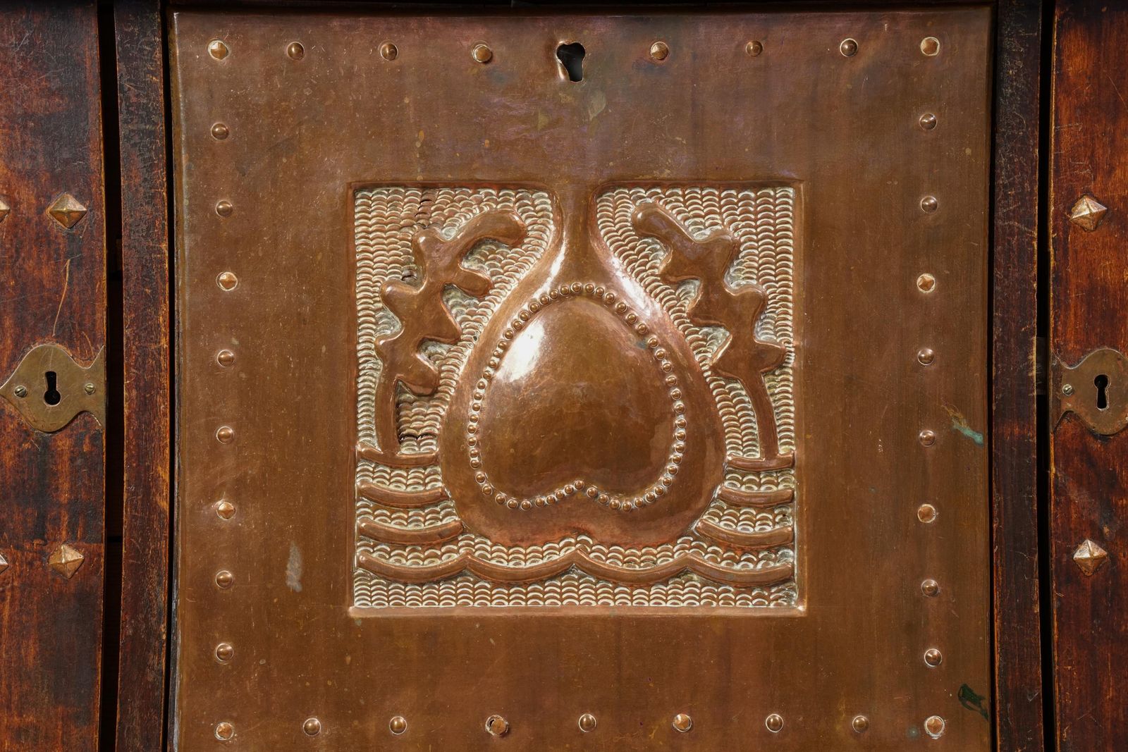 photo vintage Exceedingly Rare Jugend Cabinet By Eliel Saarinen, Early 1900s