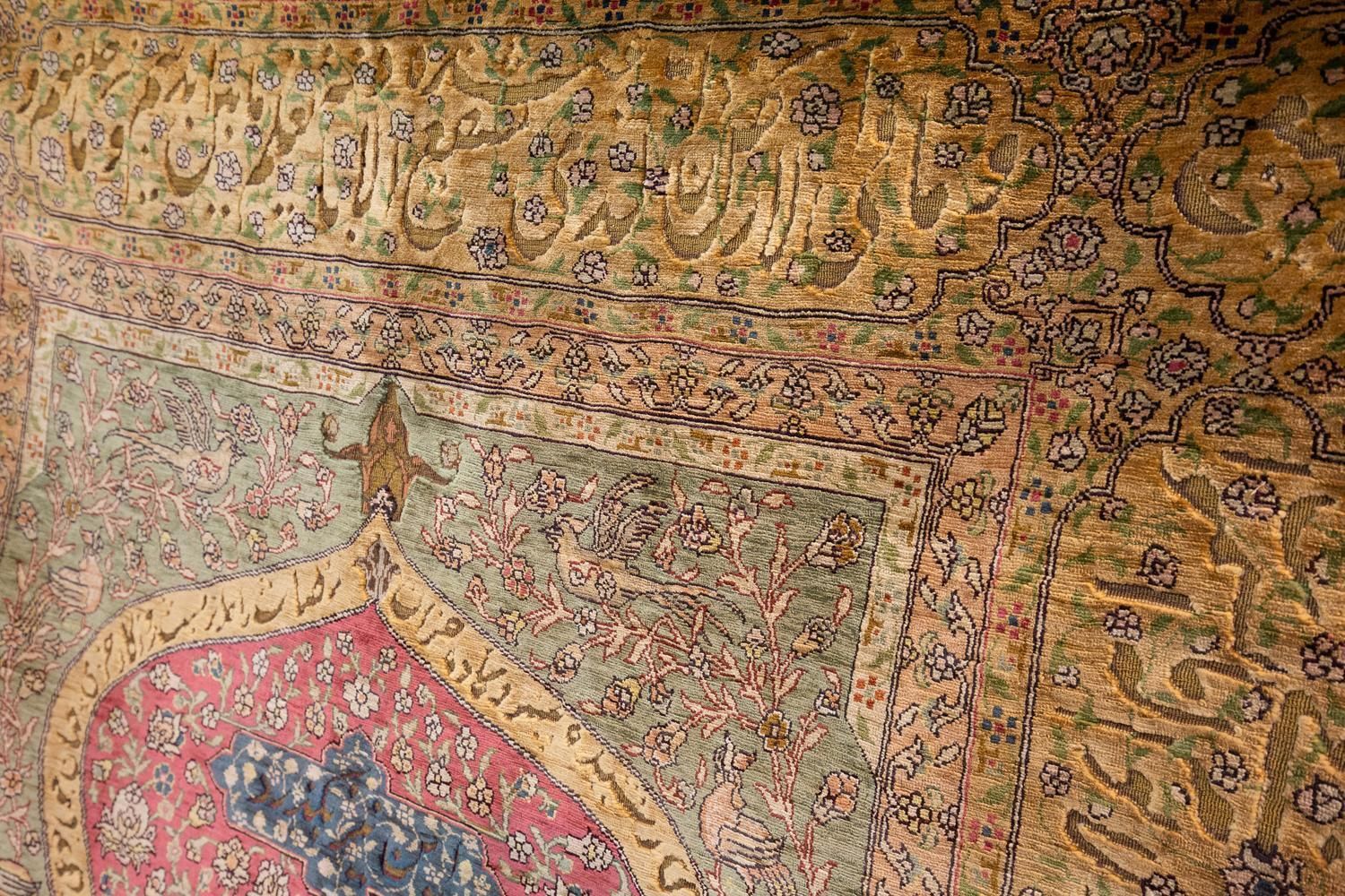 photo furniture Rare Turkish Antique Signed “Zareh” Peyman Koum Kapi Rug