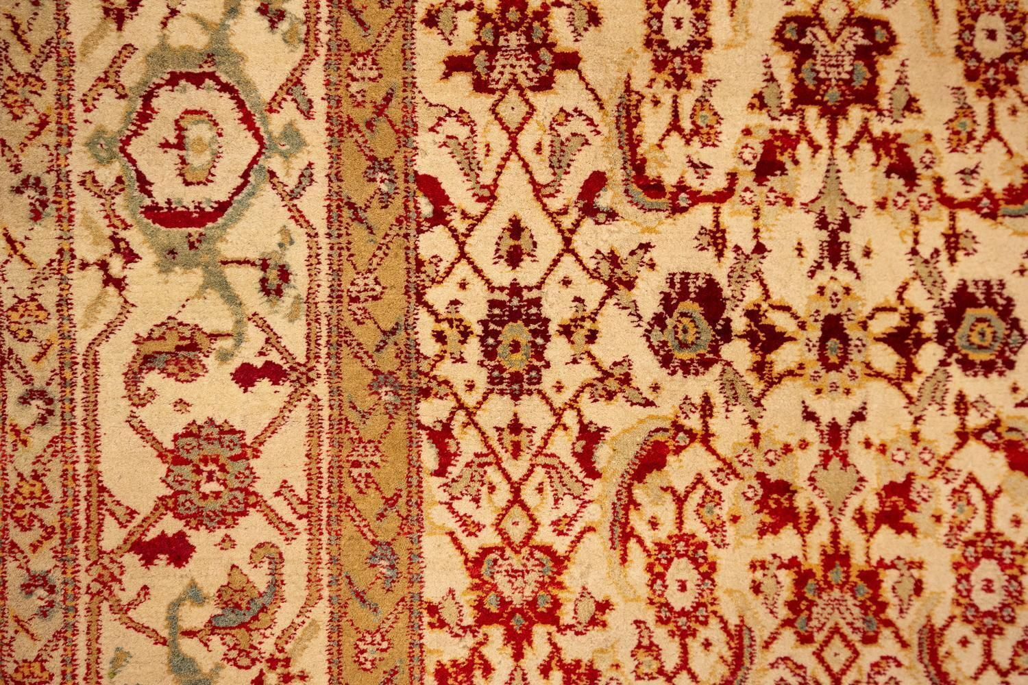 Indian Agra Fish Design Antique Rug Ivory Field Floral All Over photo 3312.0