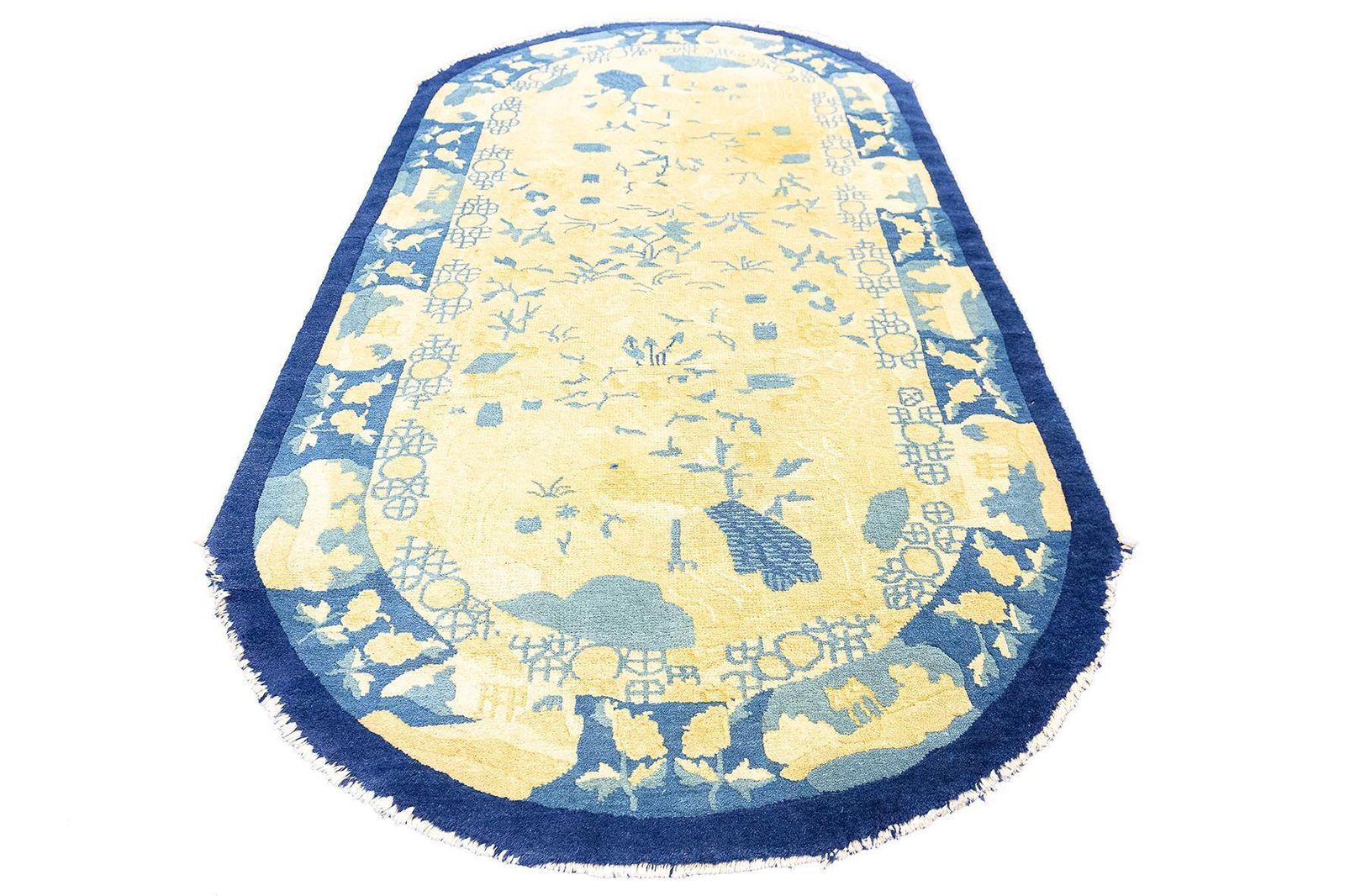 Chinese Rug Peking Oval photo furniture