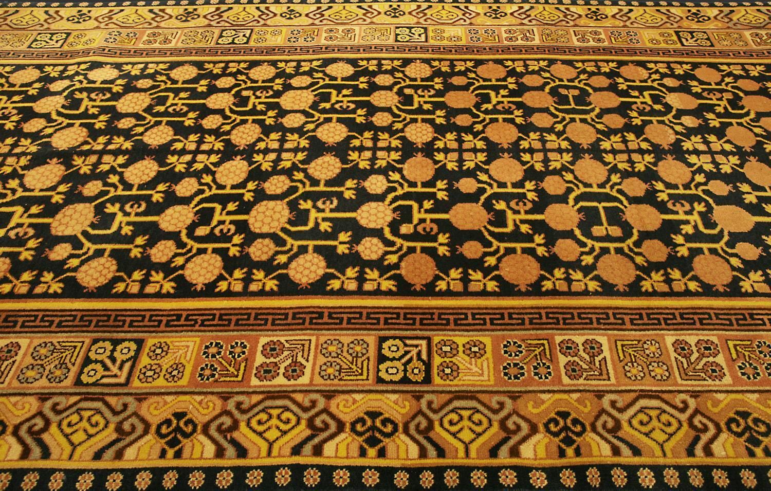 Antique Kalleh Khotan Wool Carpet East Turkistan, Ca. 1920 photo vinterior