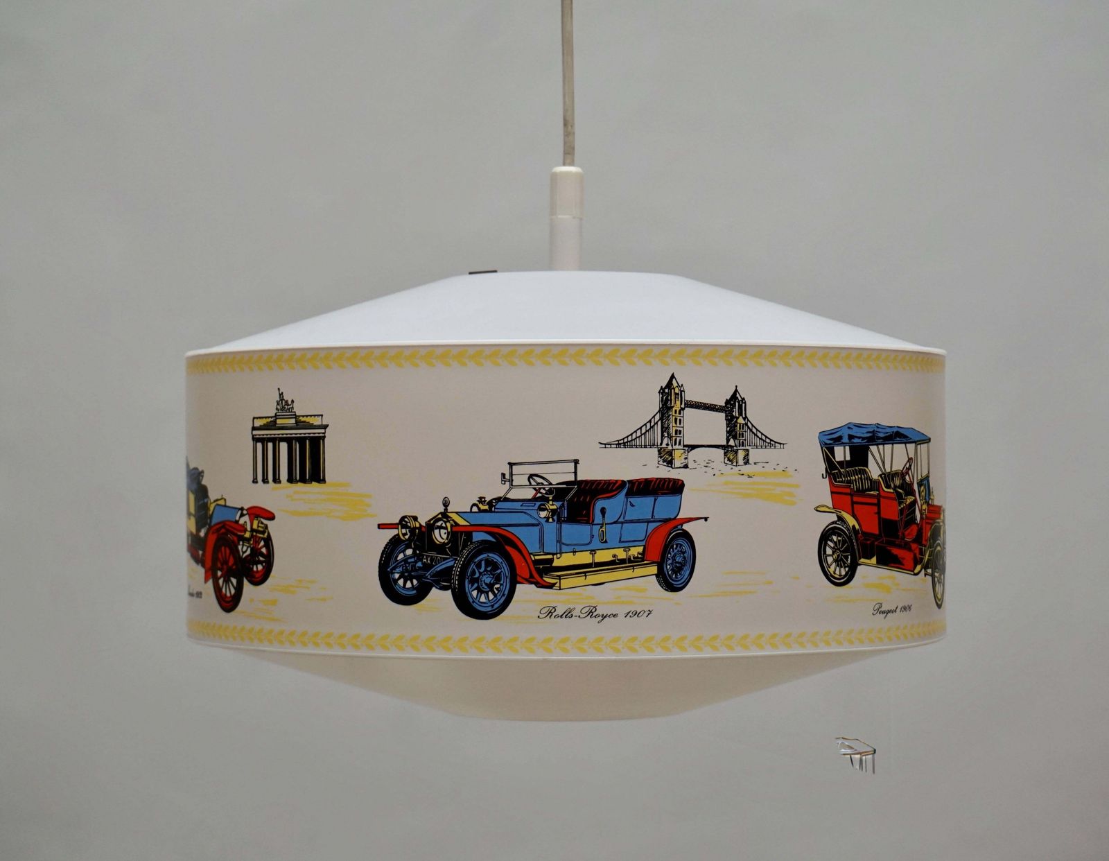 Pendant Light Decorated With Oldtimers photo 679.0