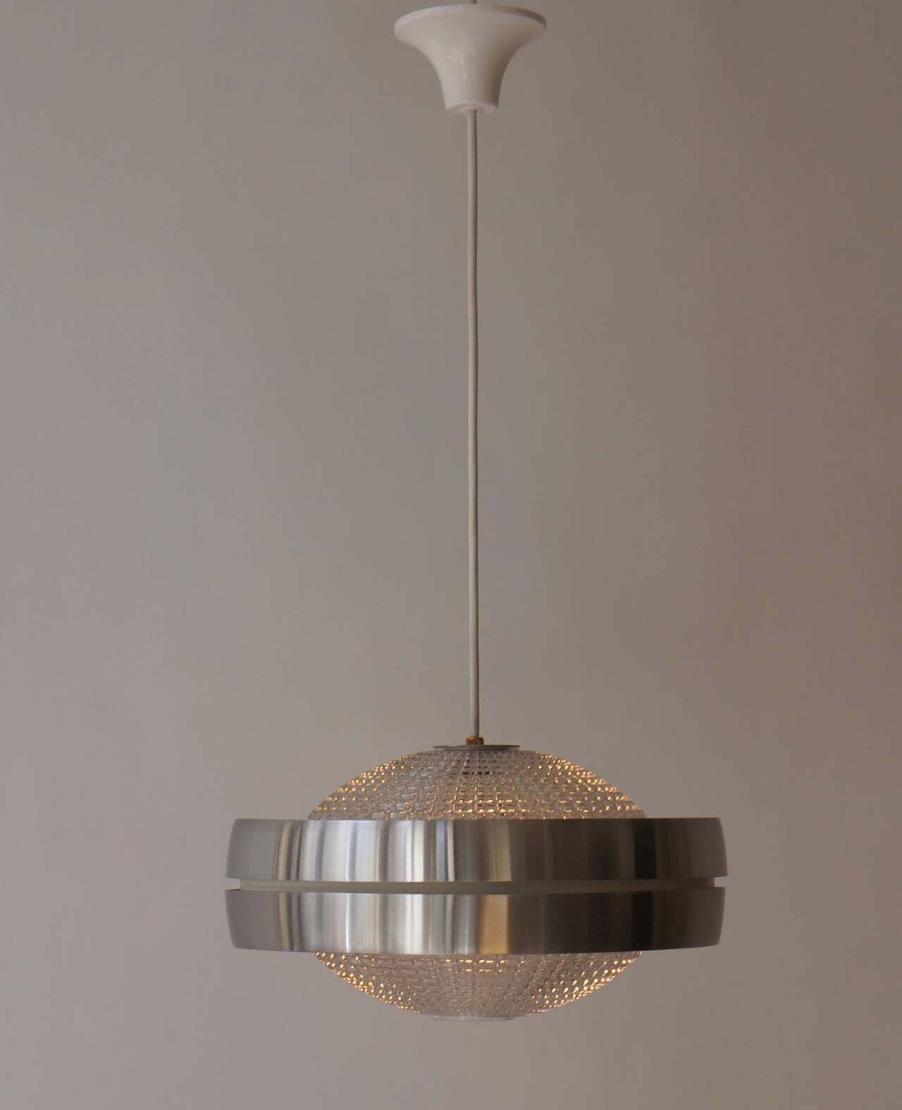 Four Raak Ufo Shaped Pendant Lights In Glass And Aluminum photo 936.0