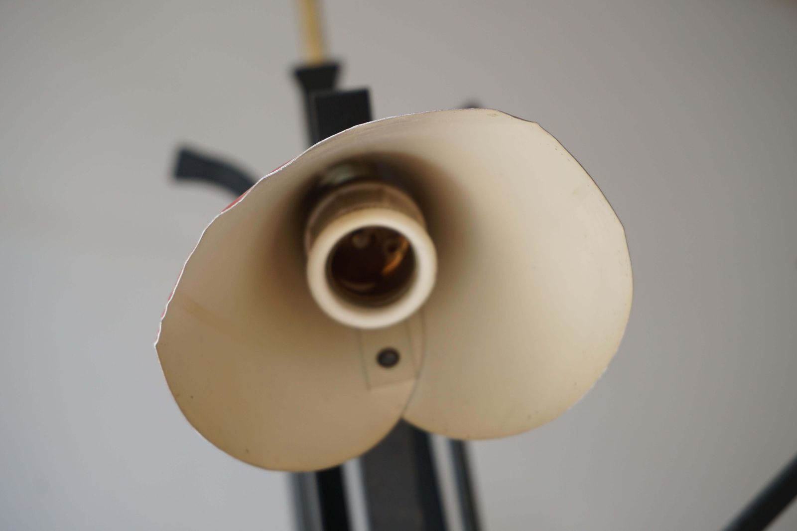 photo vinterior Italian 1950s Brass And Metal Chandelier