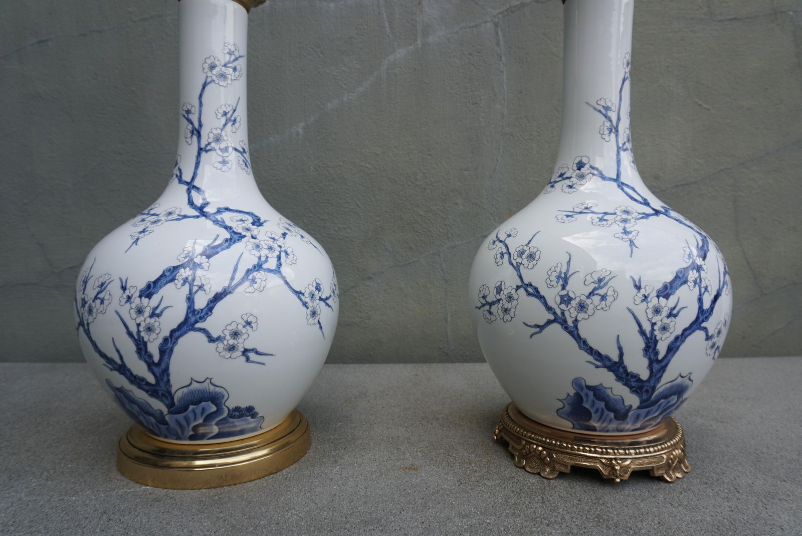 One Of Two Porcelain Paris Blue And White Flower Table Lamps photo 1571.0