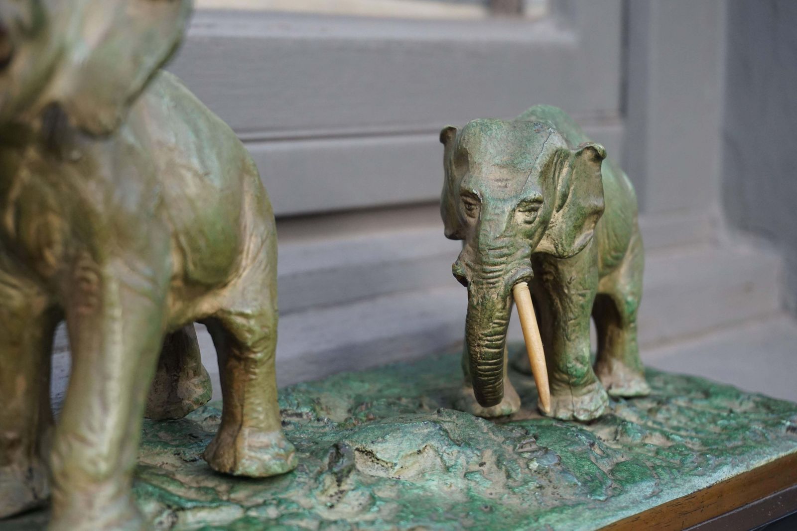 Early 20th Century Bronze Sculpture Of Elephants photo buy