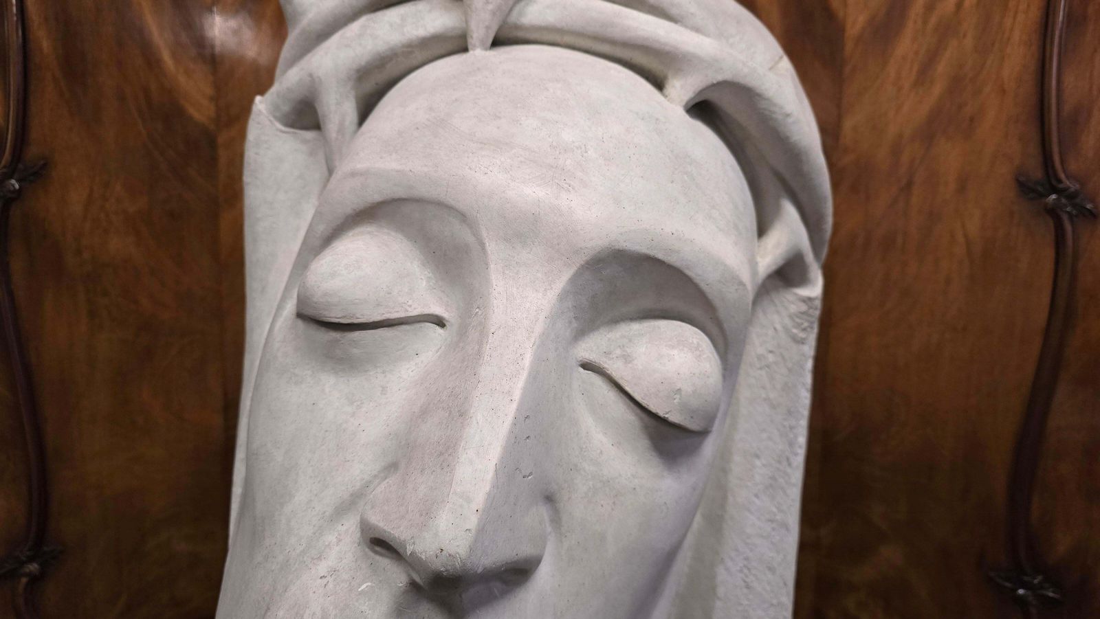 photo buy Beautiful Art Deco Plaster Bust Of Christ By A. Gille