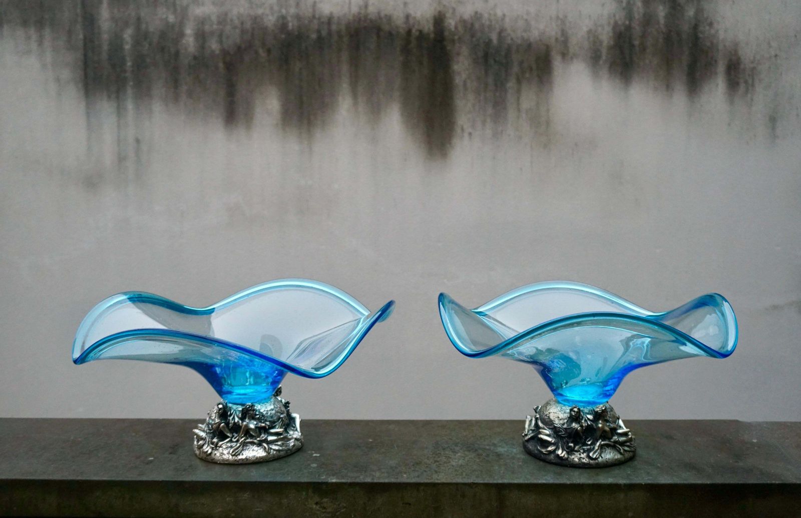 Elegant La Meridiana Murano Glass Bowl On Silver Base With 4 Relaxing Woman photo furniture