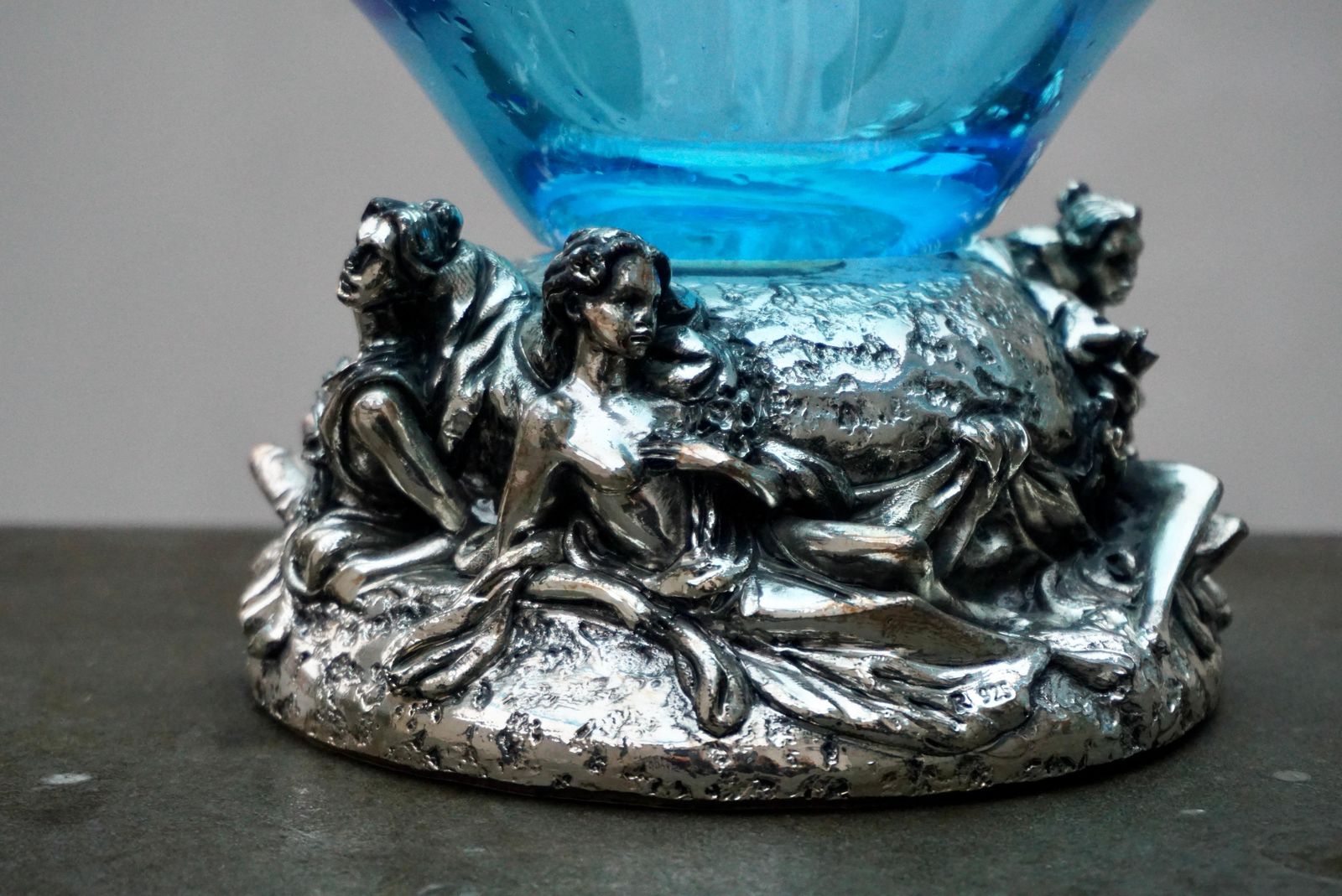 Elegant La Meridiana Murano Glass Bowl On Silver Base With 4 Relaxing Woman photo vintage