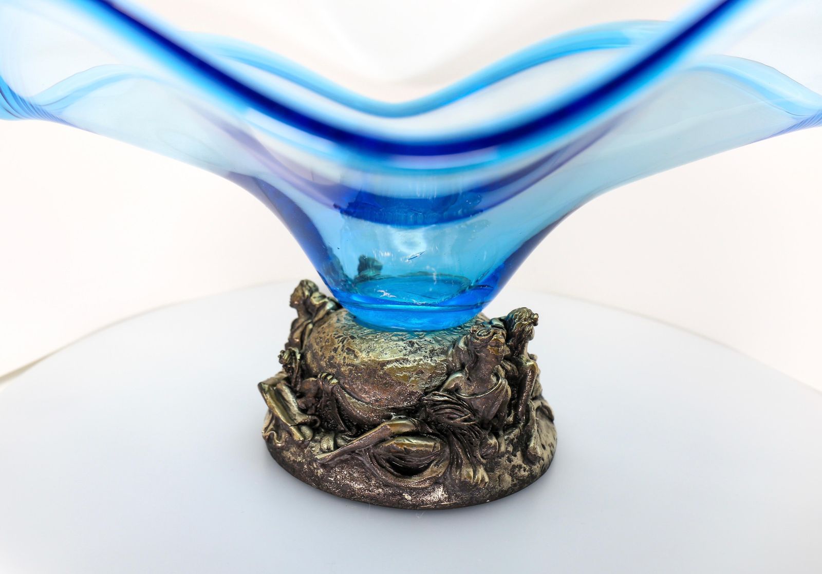 photo for sale Elegant La Meridiana Murano Glass Bowl On Silver Base With 4 Relaxing Woman