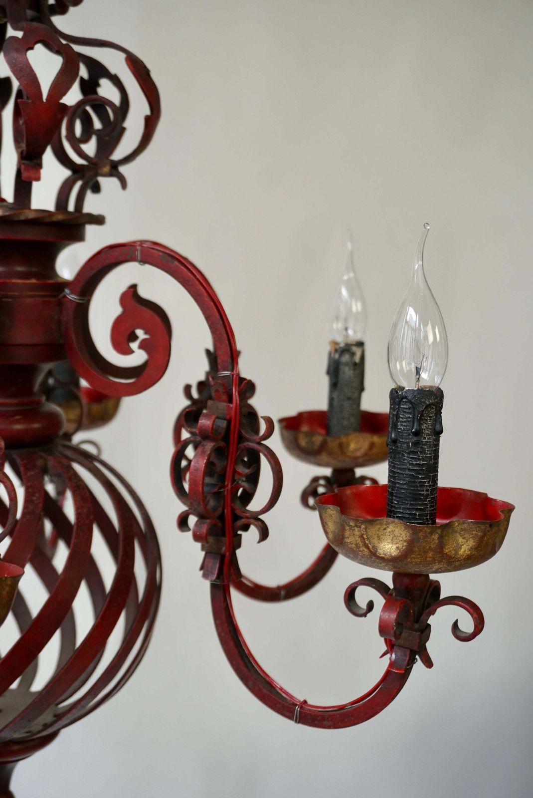 photo vinterior French Wrought Iron Chandelier