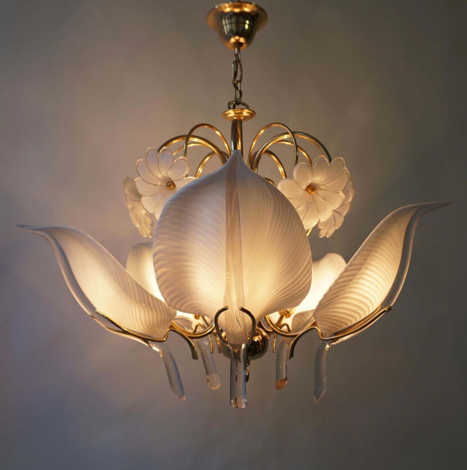 Franco Luce Chandelier In Brass And Glass Leaves And Flowers photo vintage