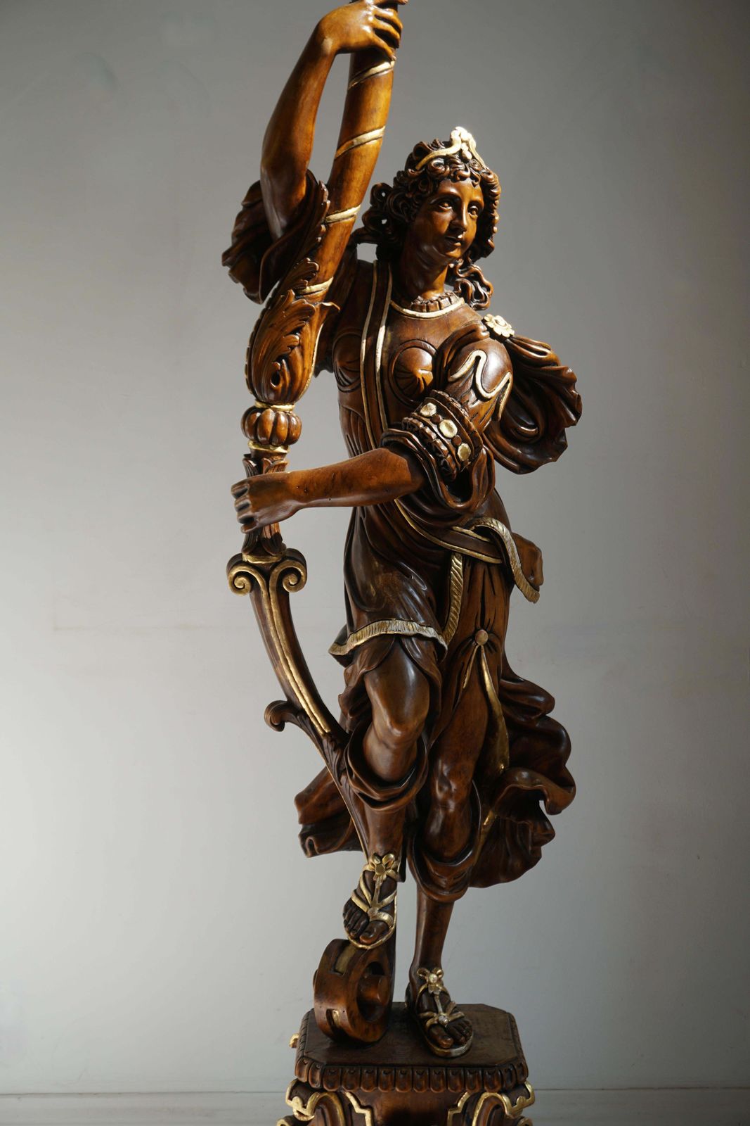 Italian Gilded Wood Venetian Figural Torchère Candelabra Floor Lamp photo vintage