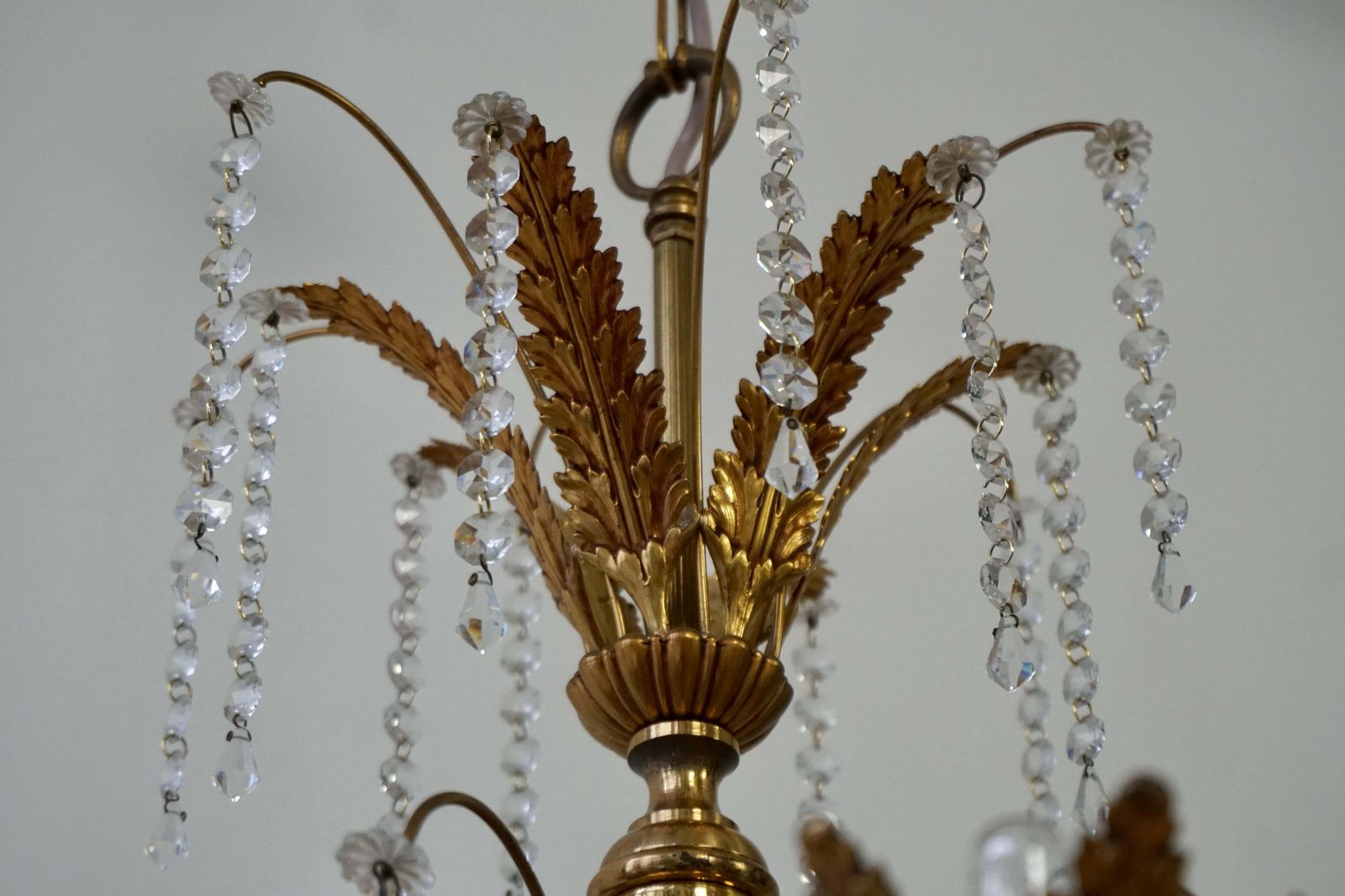 photo furniture Gilt Palm Leaf Hollywood Regency Chandelier With Crystal