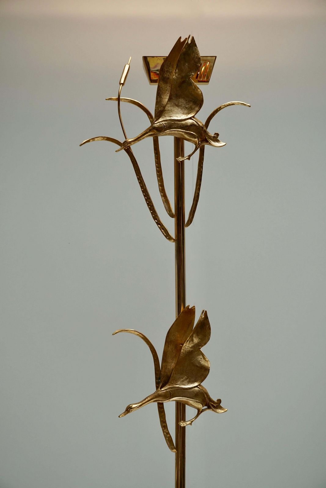 L’originale Herons Floor Lamp By Lanciotto Galeotti photo vinterior