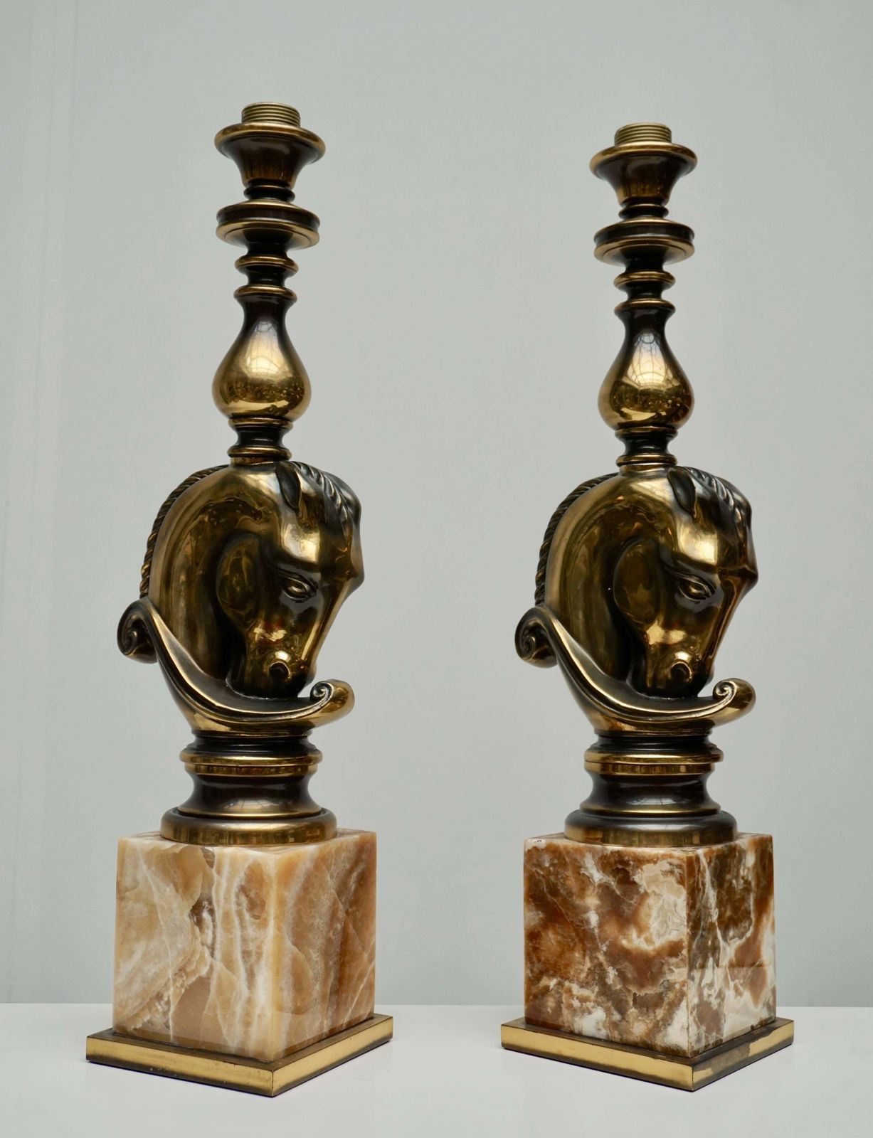 Maison Charles, Pair Of Large Brass And Marble Horse Lamps photo vinterior