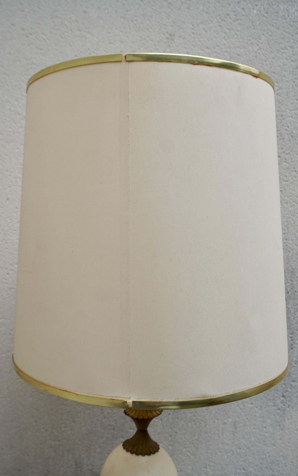 5605.0 Rare 1970'  Ostrich Eggshell Floor Lamp In The Style Of Maison Charles photo