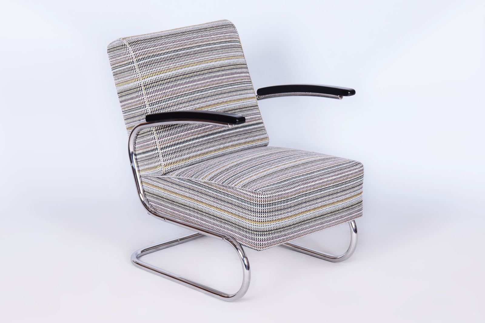 Restored Bauhaus Armchair, By Mücke   Melder, Chrome Plated Steel, Czech, 1930s