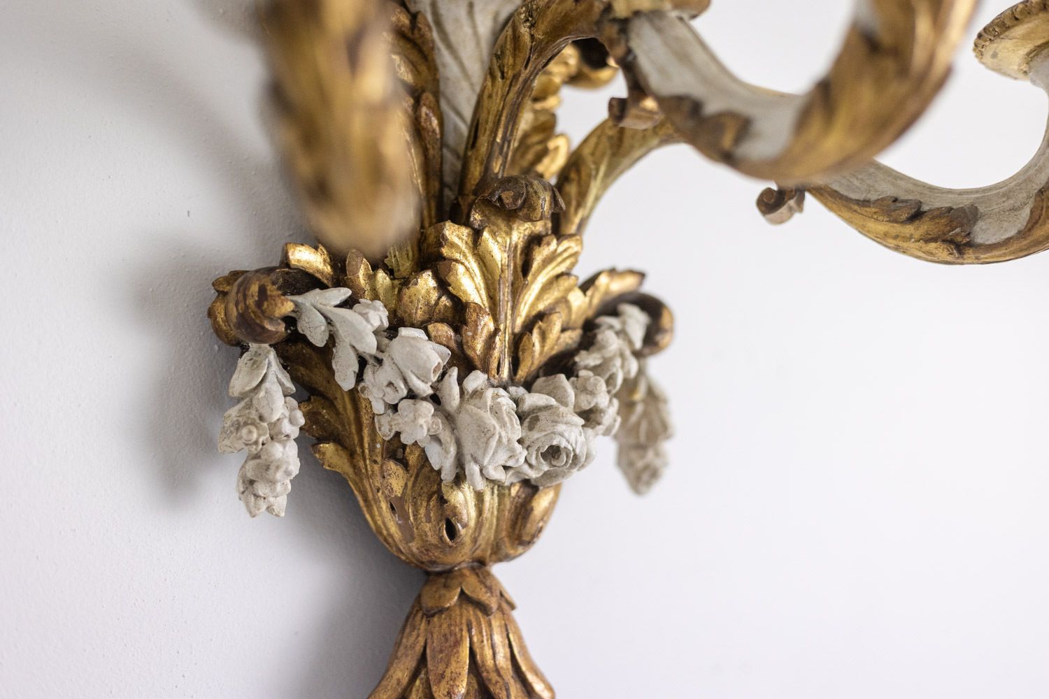 photo buy Pair Of Louis XVI Style Wall Lights In Gilded And Lacquered Wood. Circa 1900.